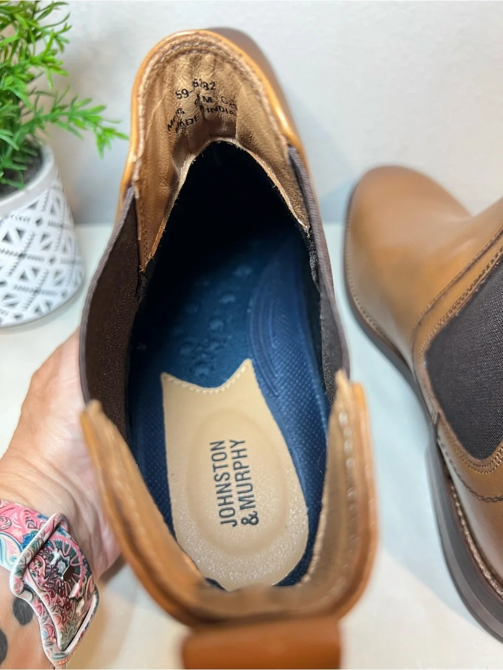 NWOT Johnston & Murphy “Borland” Tan Full Grain Leather 